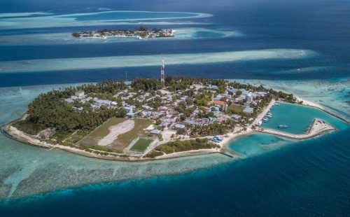 BML supports completion of projects in Felidhoo and Henbadhoo under BML Community Fund
